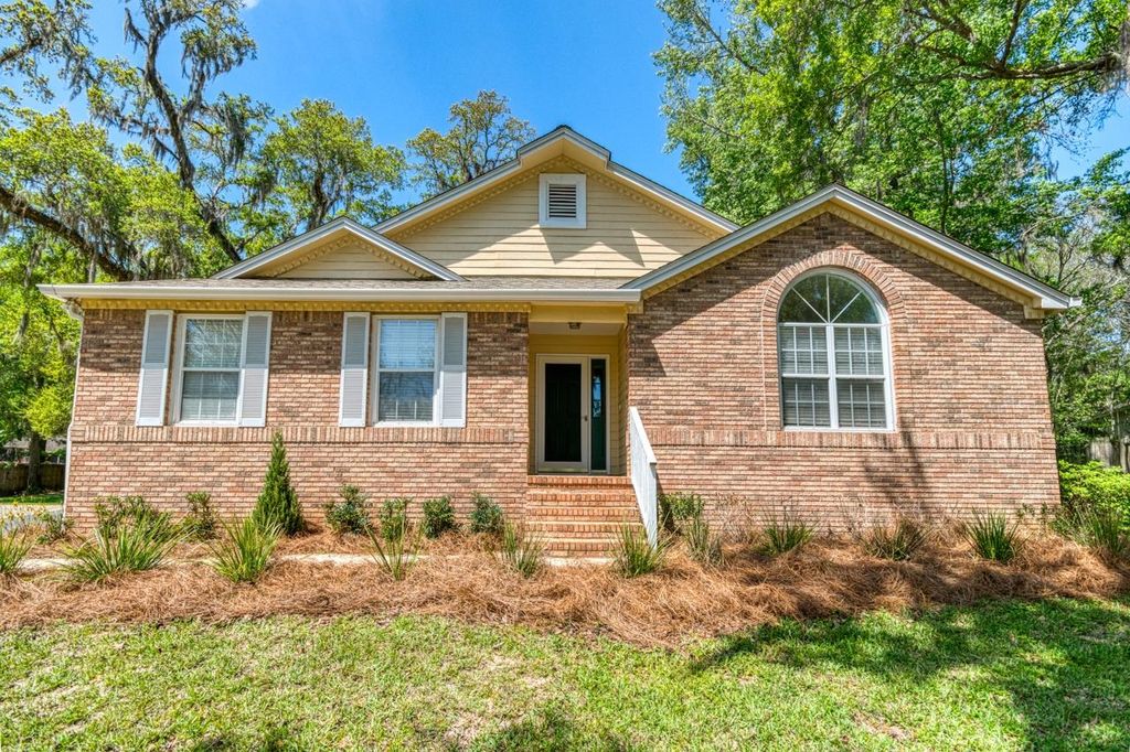 Photo of 3642 Harpers Ferry Court, Tallahassee, FL 32308 (MLS # 398018)