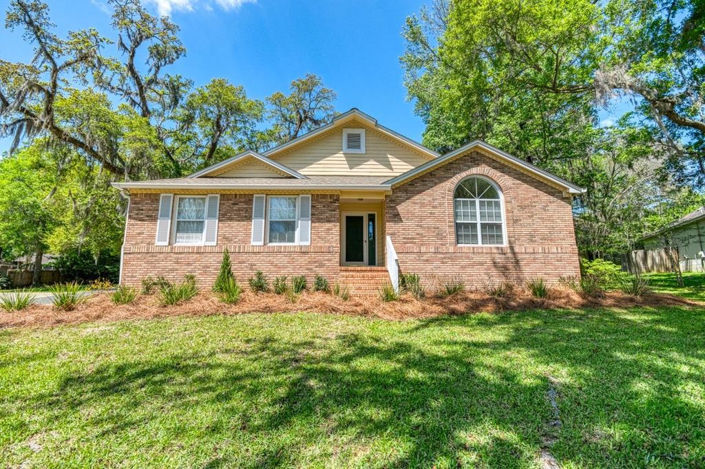 Photo of 3642 Harpers Ferry Court, Tallahassee, FL 32308 (MLS # 398018)