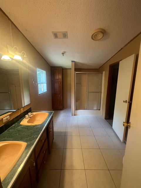 Tiny photo for 228 Bruce Road, Havana, FL 32333 (MLS # 396939)