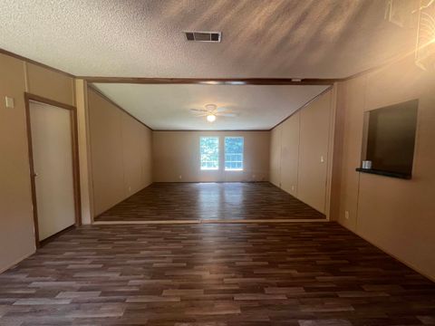 Tiny photo for 228 Bruce Road, Havana, FL 32333 (MLS # 396939)