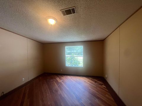 Tiny photo for 228 Bruce Road, Havana, FL 32333 (MLS # 396939)