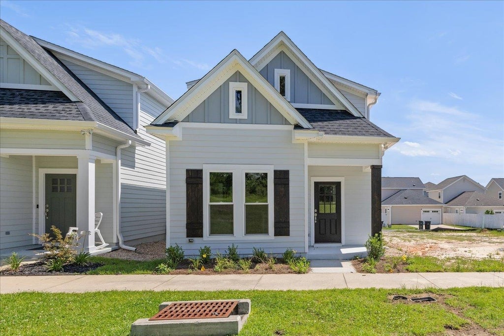 Photo of 2836 Mews Landing, Tallahassee, FL 32308 (MLS # 399648)