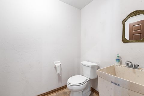 Tiny photo for 814 Maderia Circle, Tallahassee, FL 32312 (MLS # 390084)