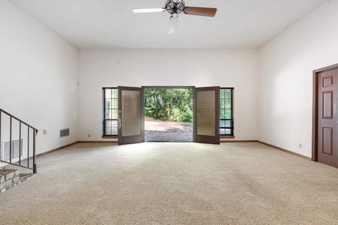 Tiny photo for 814 Maderia Circle, Tallahassee, FL 32312 (MLS # 390084)