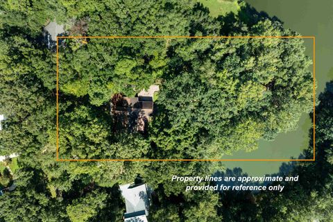 Tiny photo for 814 Maderia Circle, Tallahassee, FL 32312 (MLS # 390084)