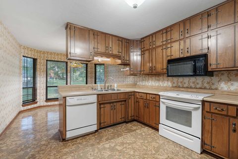 Tiny photo for 814 Maderia Circle, Tallahassee, FL 32312 (MLS # 390084)