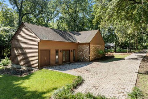 Tiny photo for 814 Maderia Circle, Tallahassee, FL 32312 (MLS # 390084)