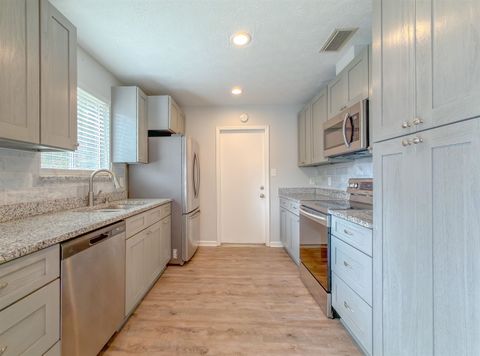 Tiny photo for 3235 Springdale Drive, Tallahassee, FL 32312 (MLS # 394507)