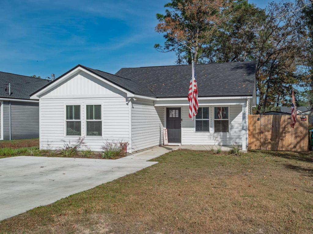 Photo of 137 Ted Lott Lane, Crawfordville, FL 32327 (MLS # 393426)