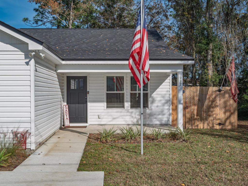 Photo of 137 Ted Lott Lane, Crawfordville, FL 32327 (MLS # 393426)
