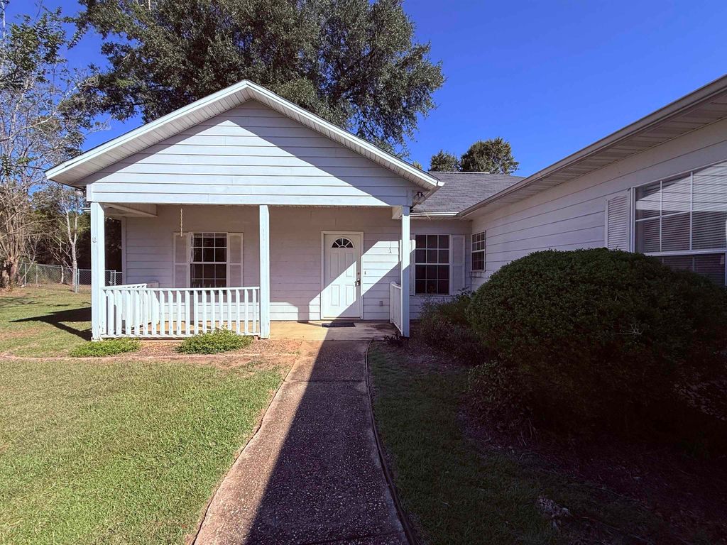 Photo of 4124 Park Place Road, Marianna, FL 32446 (MLS # 392187)