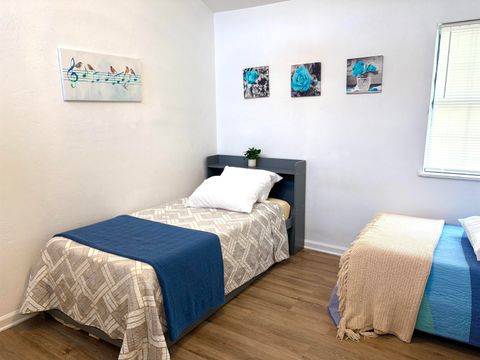 Tiny photo for 1252 High Road, Tallahassee, FL 32304 (MLS # 398530)