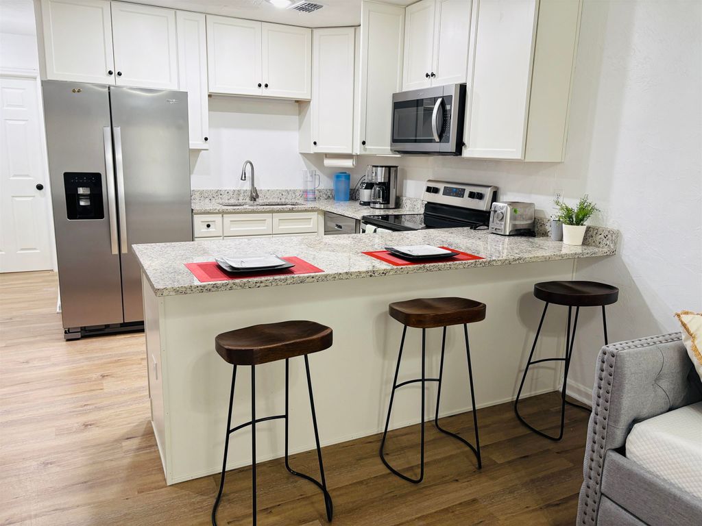 Photo of 1252 High Road, Tallahassee, FL 32304 (MLS # 398530)