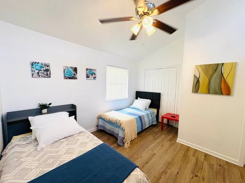 Tiny photo for 1252 High Road, Tallahassee, FL 32304 (MLS # 398530)