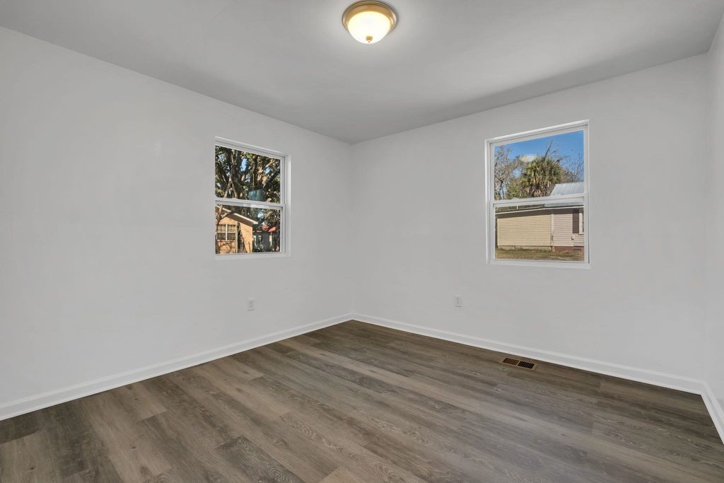 Photo of 1032 N Woodward Avenue, Tallahassee, FL 32304 (MLS # 396961)