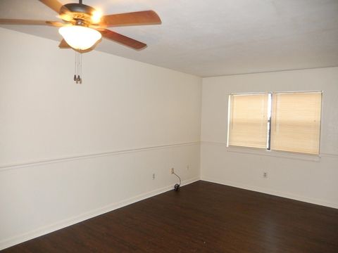 Tiny photo for 2807 Botany Place, Tallahassee, FL 32301 (MLS # 393677)