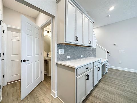 Tiny photo for 7441 Beach Walk PL Place, Jacksonville, FL 32256 (MLS # 397861)