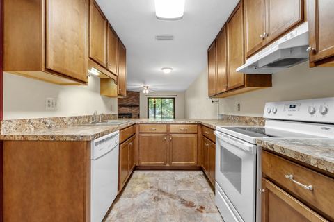 Tiny photo for 2398 Continental Avenue, Tallahassee, FL 32304 (MLS # 391814)