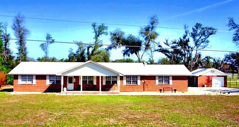 102 S CLAIRE Drive Perry FL 32348