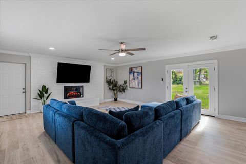 Tiny photo for 1502 Coleman Street, Tallahassee, FL 32310 (MLS # 402911)