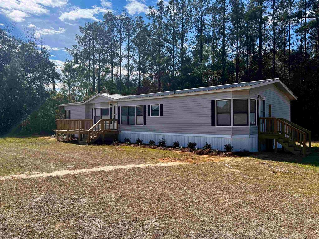 Photo of 3924 High Bridge Road, Quincy, FL 32351 (MLS # 395954)