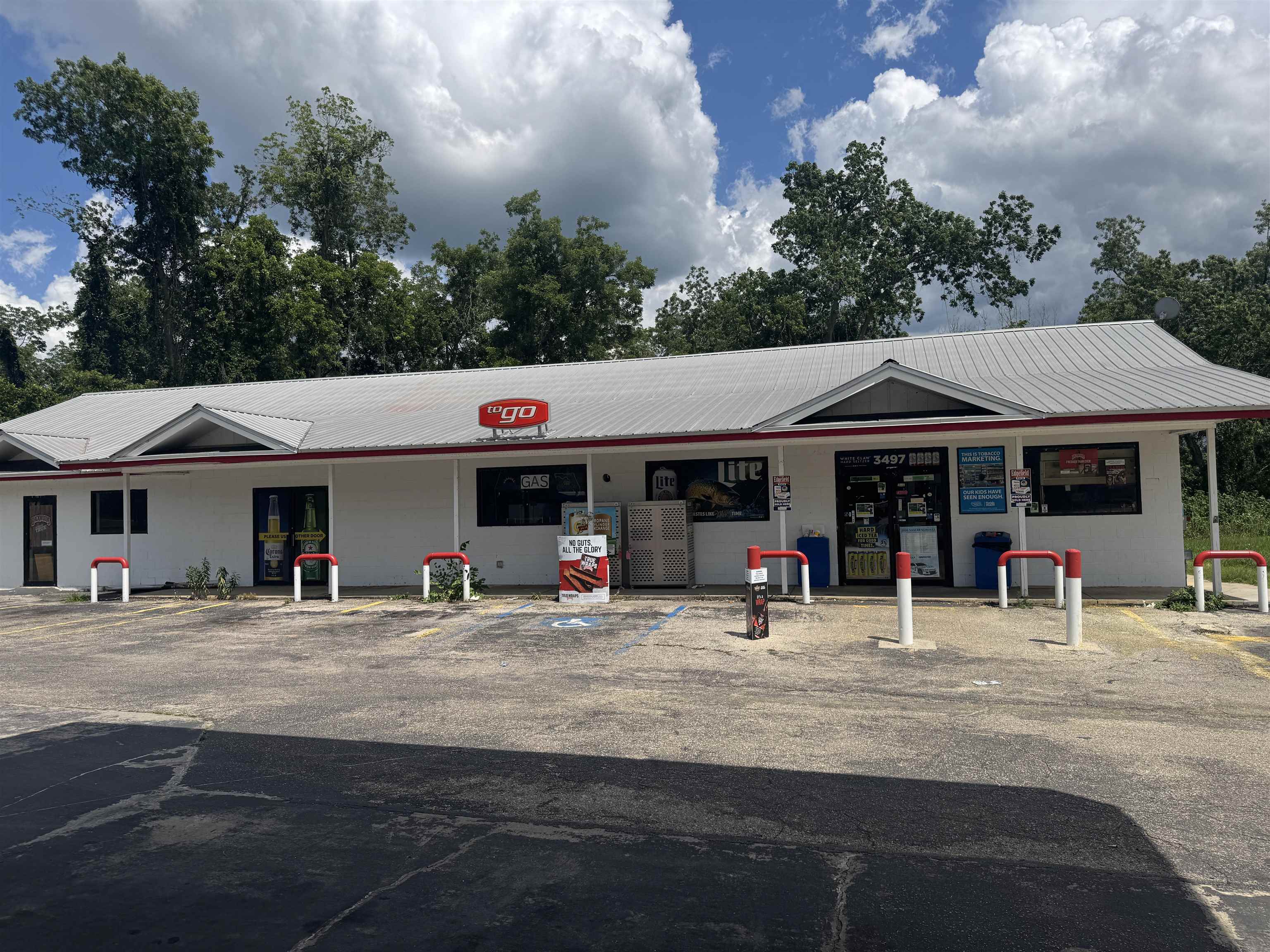 9495 Waukeenah Highway