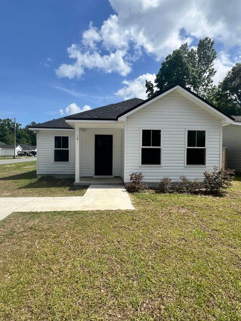 Photo of 19 Hopi Street, Crawfordville, FL 32327 (MLS # 399560)