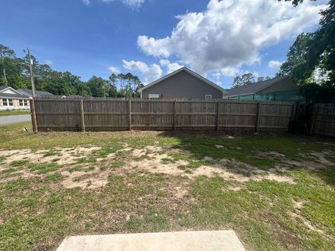 Tiny photo for 19 Hopi Street, Crawfordville, FL 32327 (MLS # 399560)