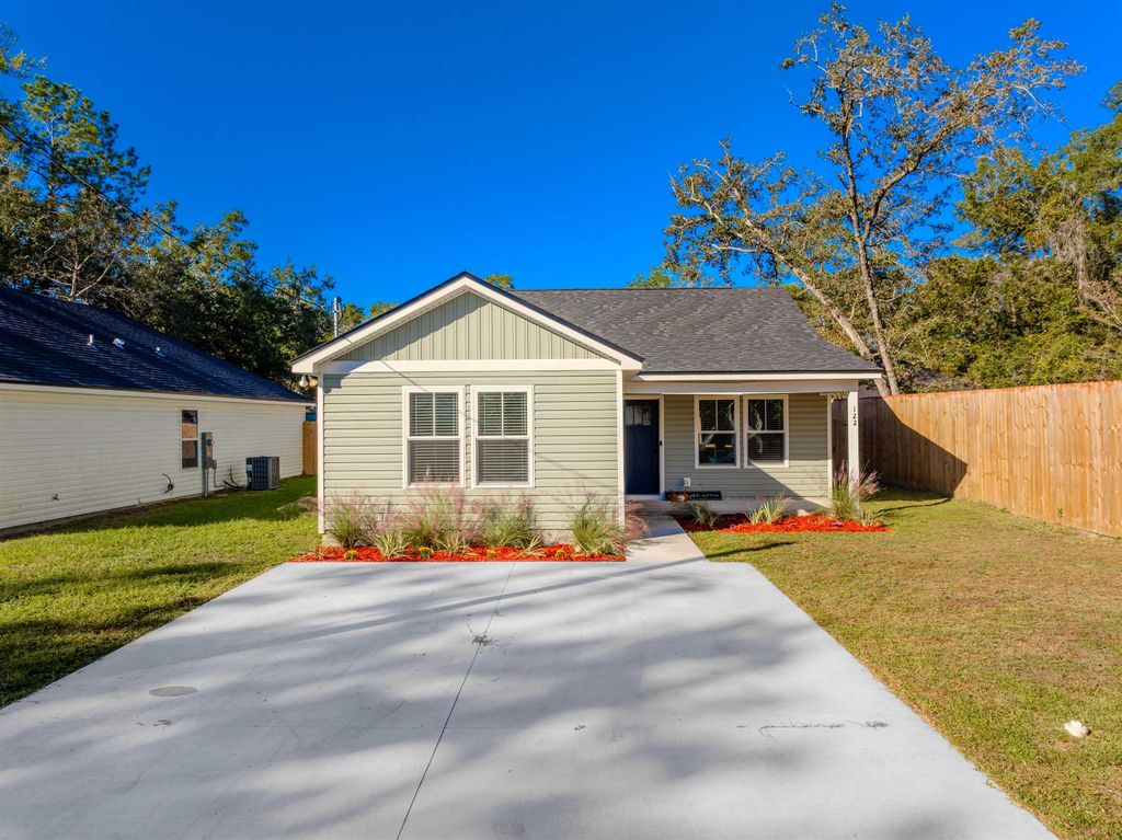 Photo of 122 Ted Lott Lane, Crawfordville, FL 32327 (MLS # 392324)