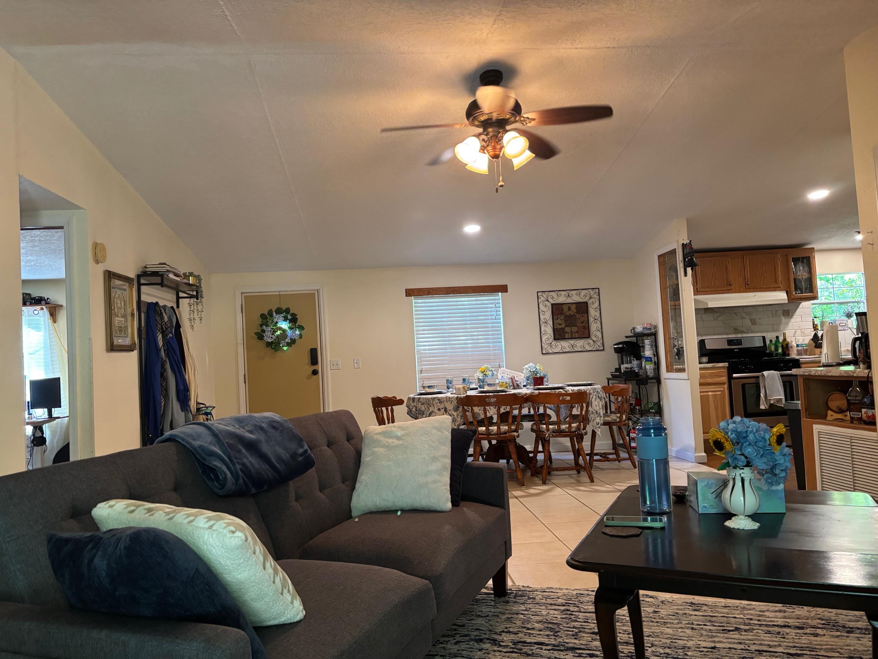 429 & 451 Havana Highway -