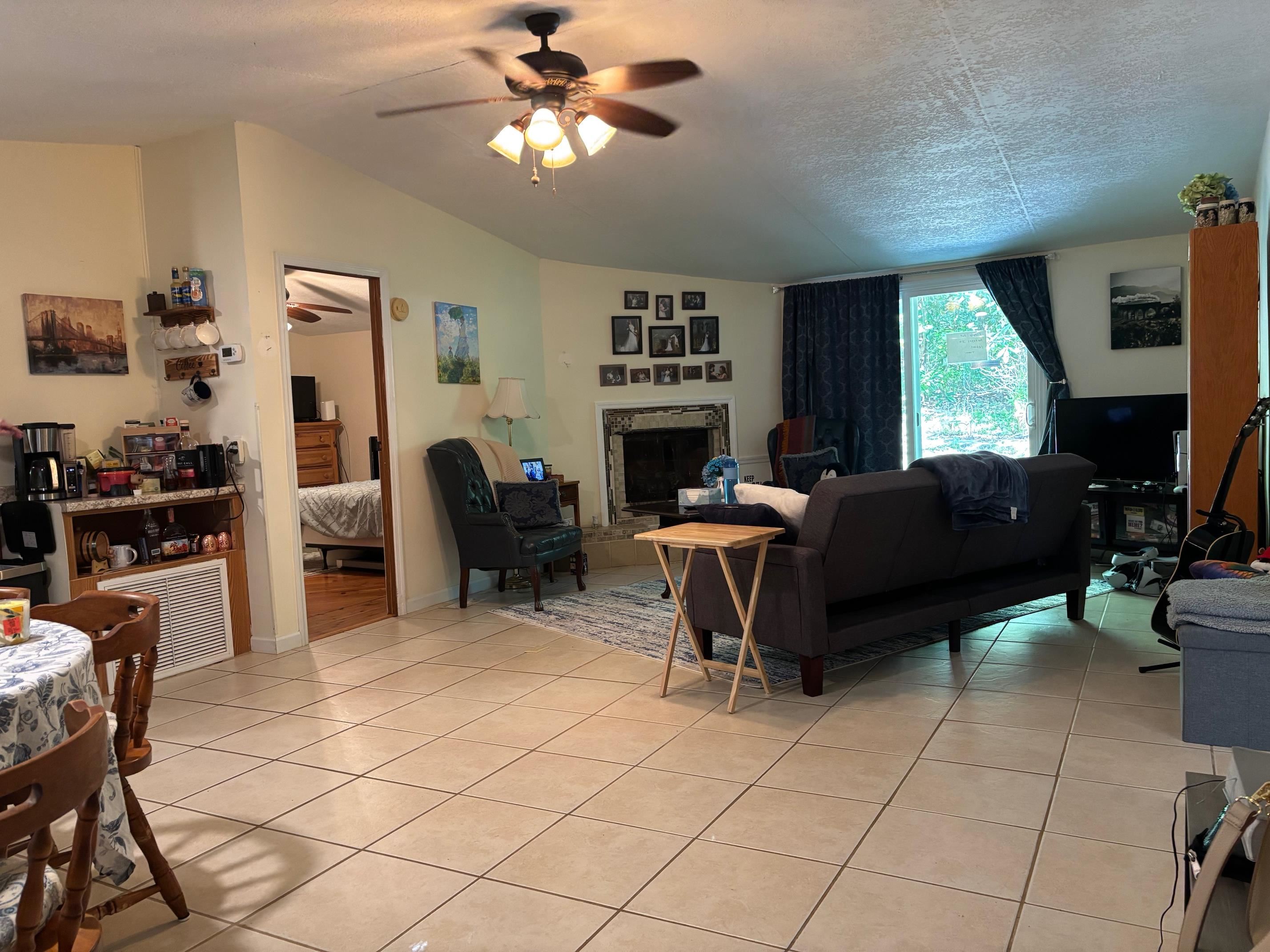 429 & 451 Havana Highway -