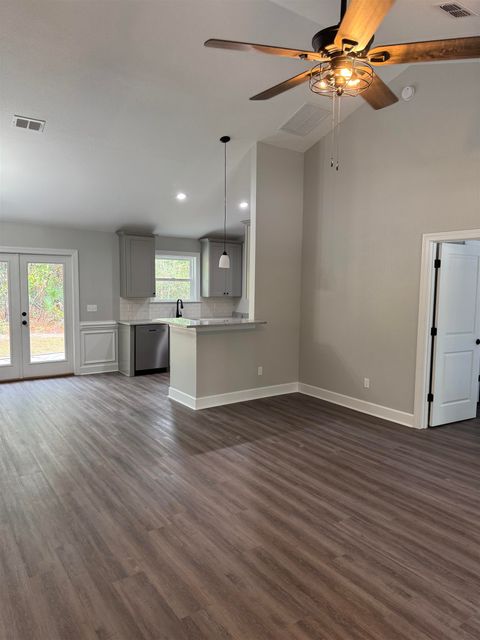 Tiny photo for 125 Eastgate Way, Crawfordville, FL 32327 (MLS # 395190)