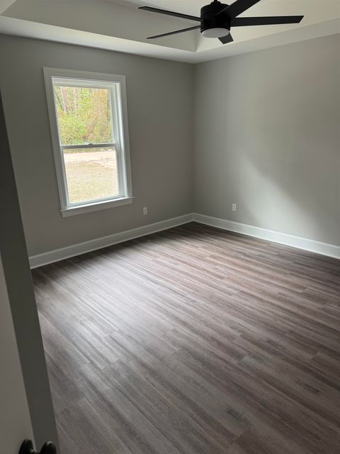 Tiny photo for 125 Eastgate Way, Crawfordville, FL 32327 (MLS # 395190)