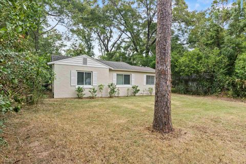 Tiny photo for 1526 Rankin Avenue, Tallahassee, FL 32310 (MLS # 392055)