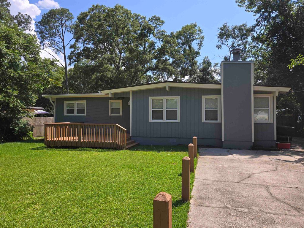 Photo of 1809 Tyndall Drive #A, Tallahassee, FL 32304 (MLS # 394848)