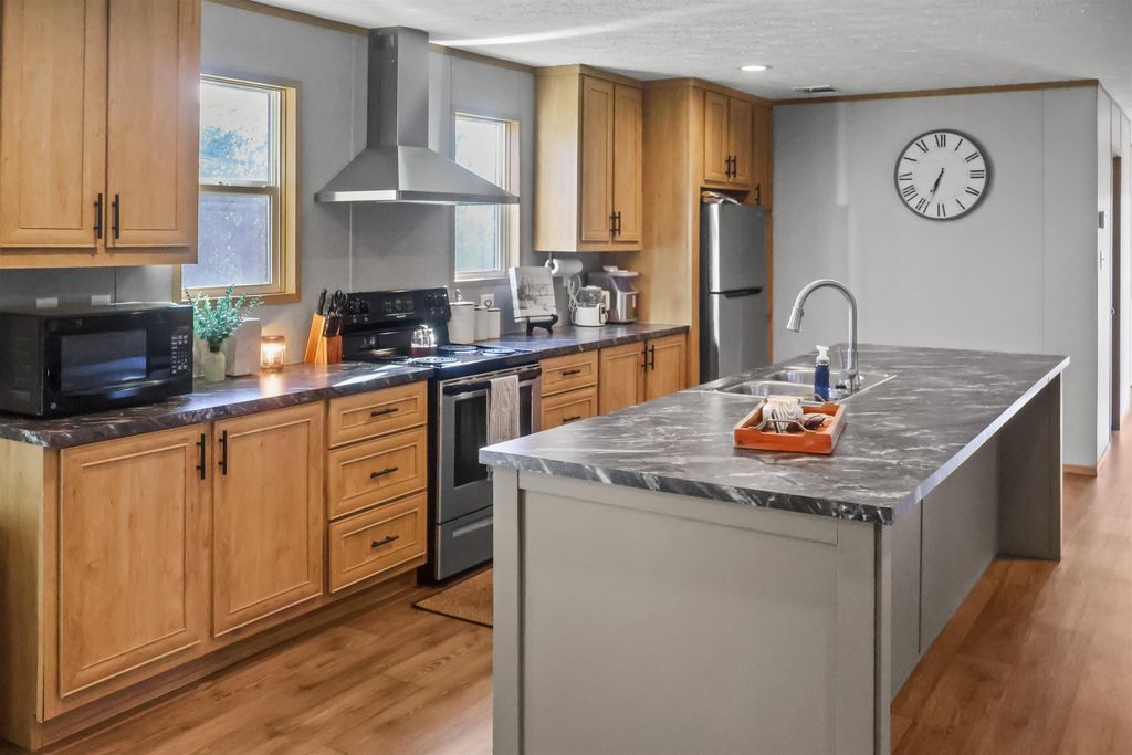 Photo of 19297 NE BARTON CEMETERY Road, Altha, FL 32421 (MLS # 397719)