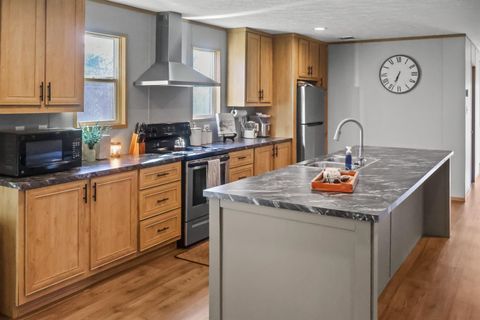 Tiny photo for 19297 NE BARTON CEMETERY Road, Altha, FL 32421 (MLS # 397719)