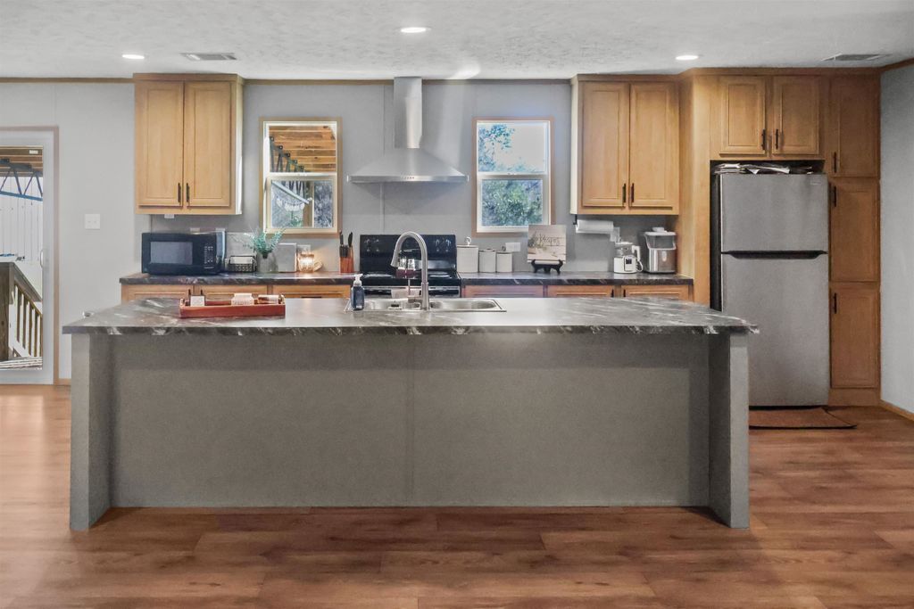 Photo of 19297 NE BARTON CEMETERY Road, Altha, FL 32421 (MLS # 397719)