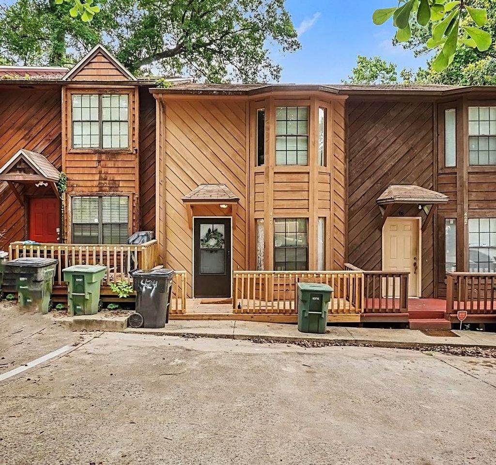 Photo of 424 Victory Garden Drive #3, Tallahassee, FL 32301 (MLS # 391644)