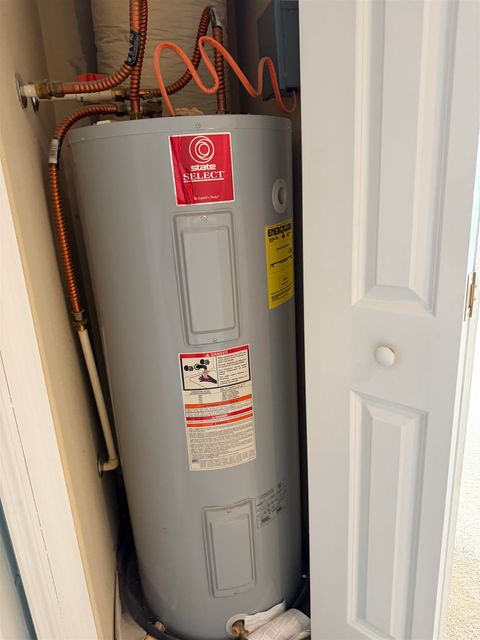 Tiny photo for 1919 CORVALLIS Avenue, Tallahassee, FL 32304 (MLS # 398379)