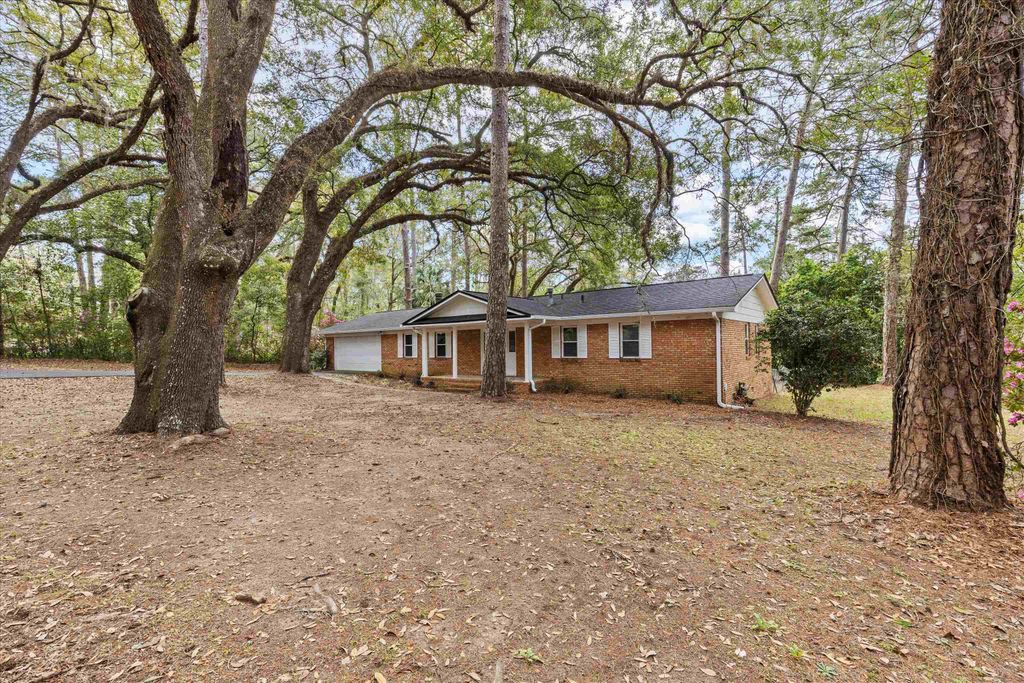 Photo of 1609 Sunset Lane, Tallahassee, FL 32303 (MLS # 397110)