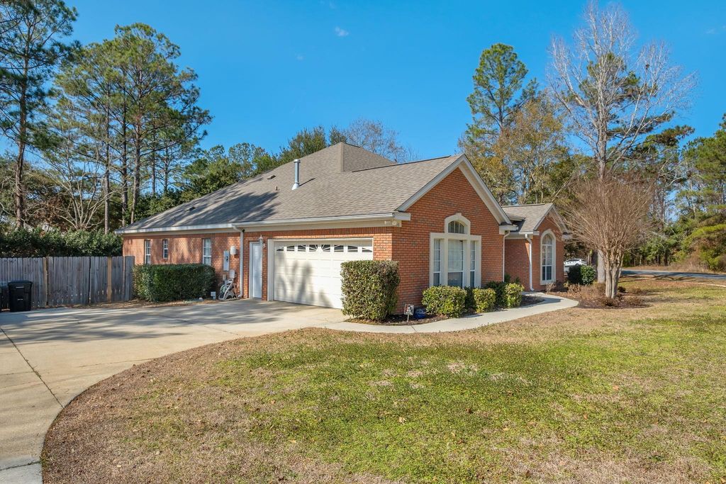 Photo of 8150 Bloys Court, Tallahassee, FL 32312 (MLS # 396111)
