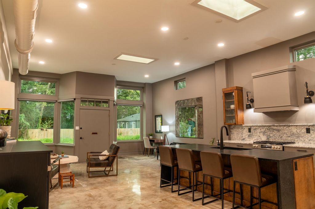 Photo of 612 W 8th Avenue, Tallahassee, FL 32303 (MLS # 397684)