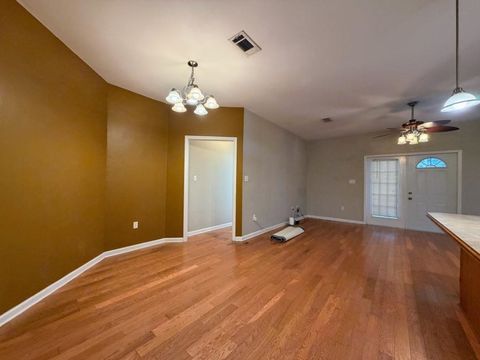 Tiny photo for 990 Crawfordville Trace, Tallahassee, FL 32305 (MLS # 394562)