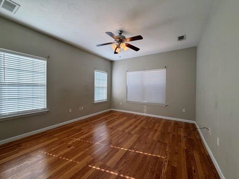 Tiny photo for 990 Crawfordville Trace, Tallahassee, FL 32305 (MLS # 394562)