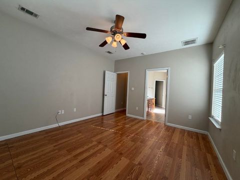 Tiny photo for 990 Crawfordville Trace, Tallahassee, FL 32305 (MLS # 394562)