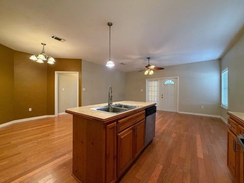 Tiny photo for 990 Crawfordville Trace, Tallahassee, FL 32305 (MLS # 394562)