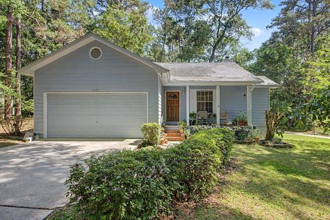 Photo of 8253 Hunters Ridge Trail, Tallahassee, FL 32312 (MLS # 399864)
