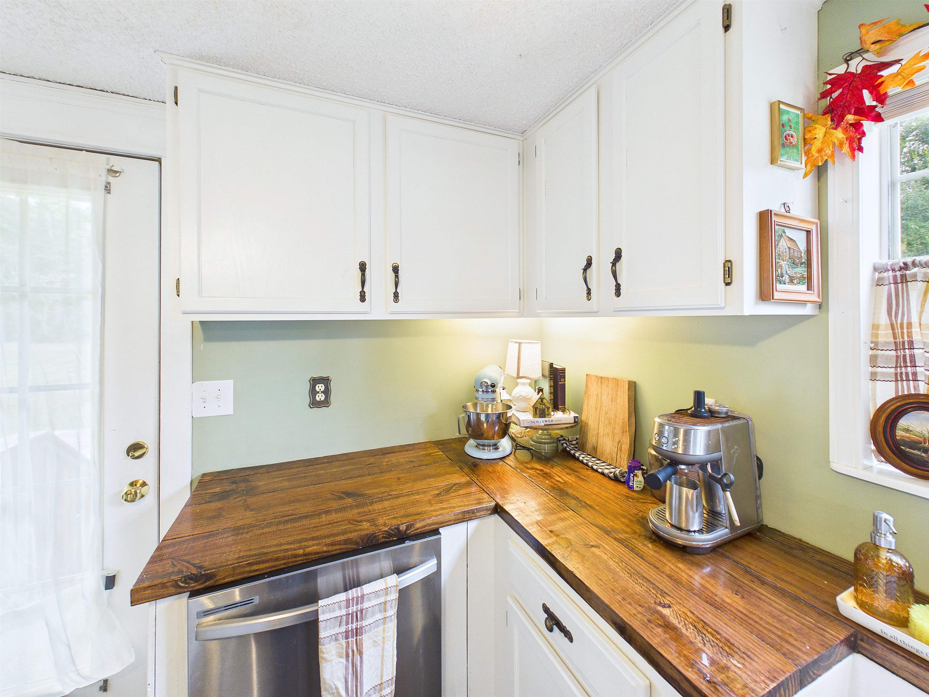 872 SE Bisbee Loop