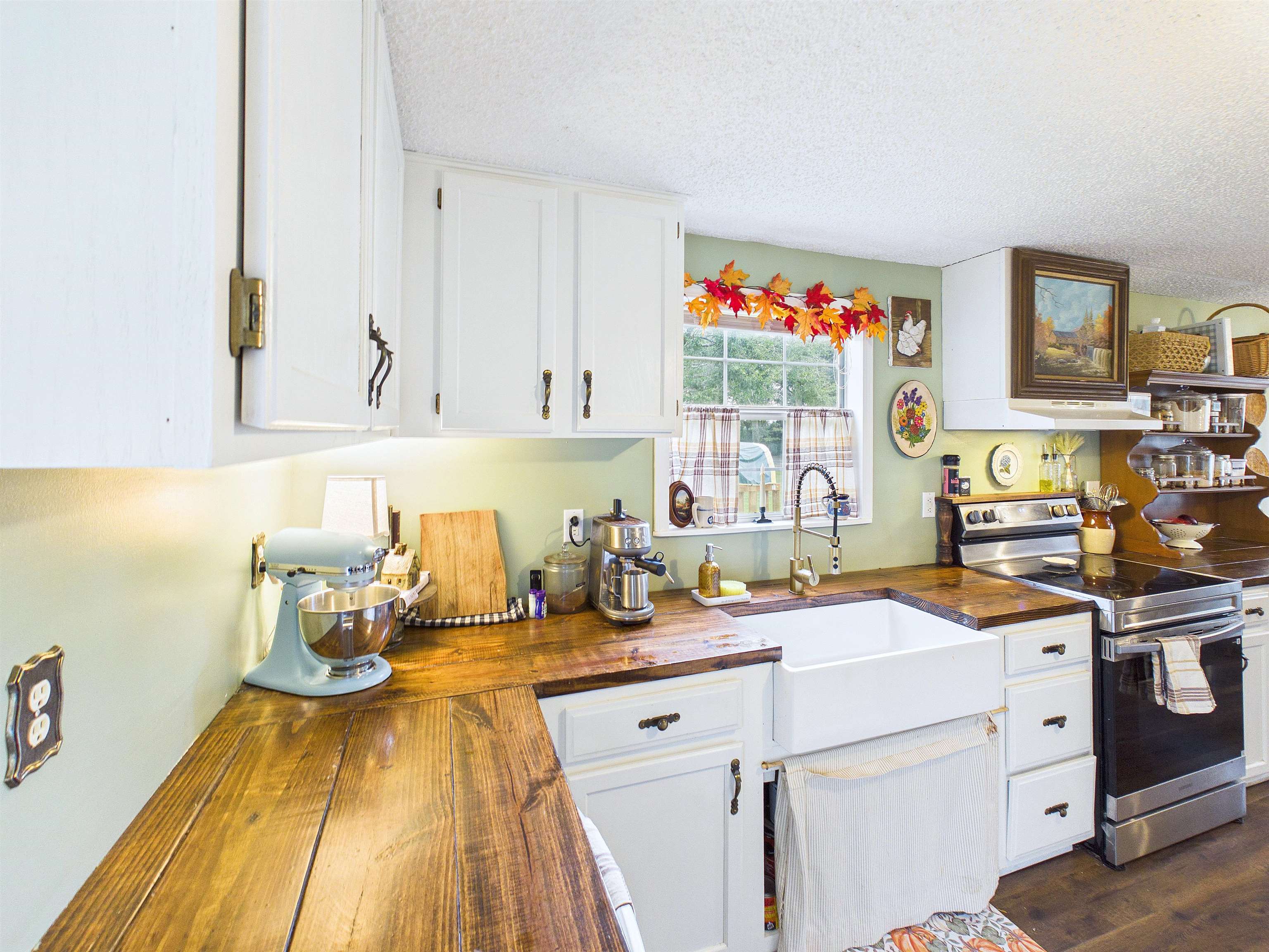 872 SE Bisbee Loop